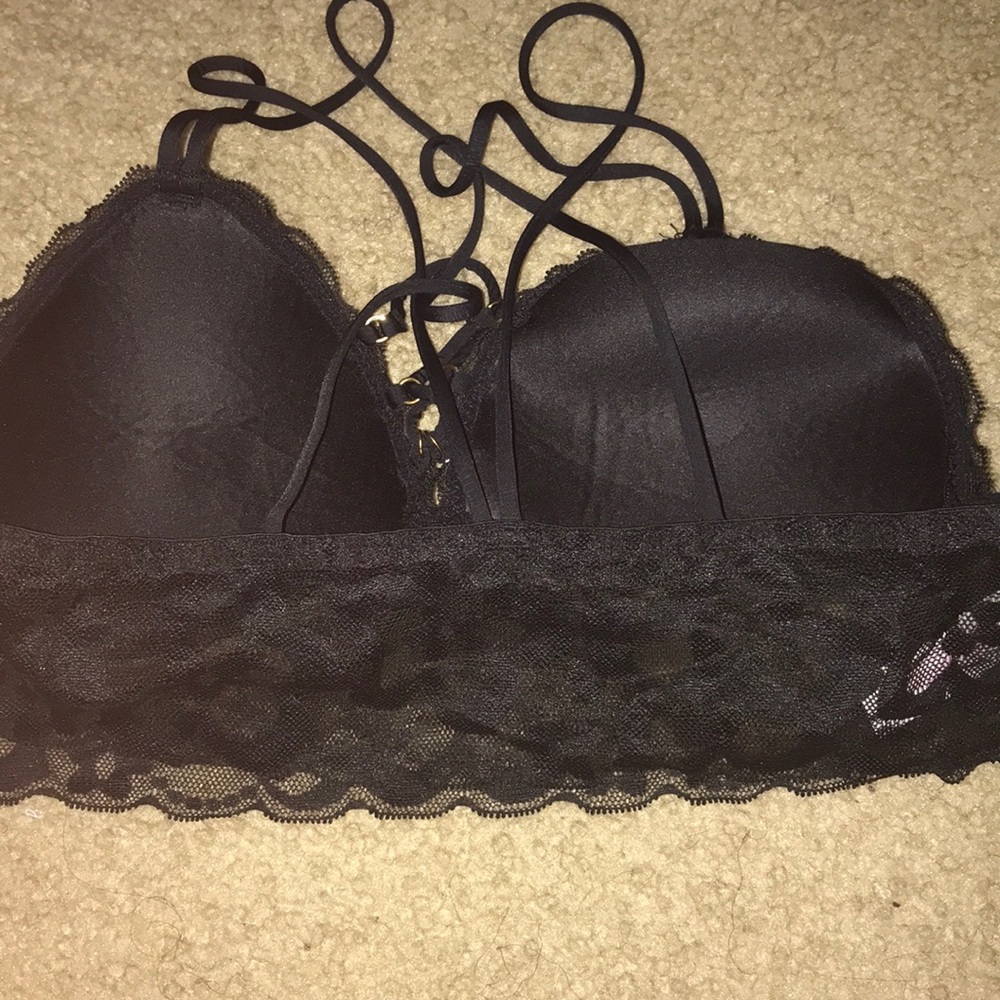 Lace bra - Picture 2 of 2